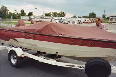 Custom Crestliner boat cover